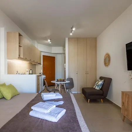 Апартаменты Araucaria Near Downtown Ираклион